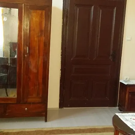 Dunjin Country house