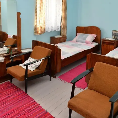 Dunjin Country house Rogljevo